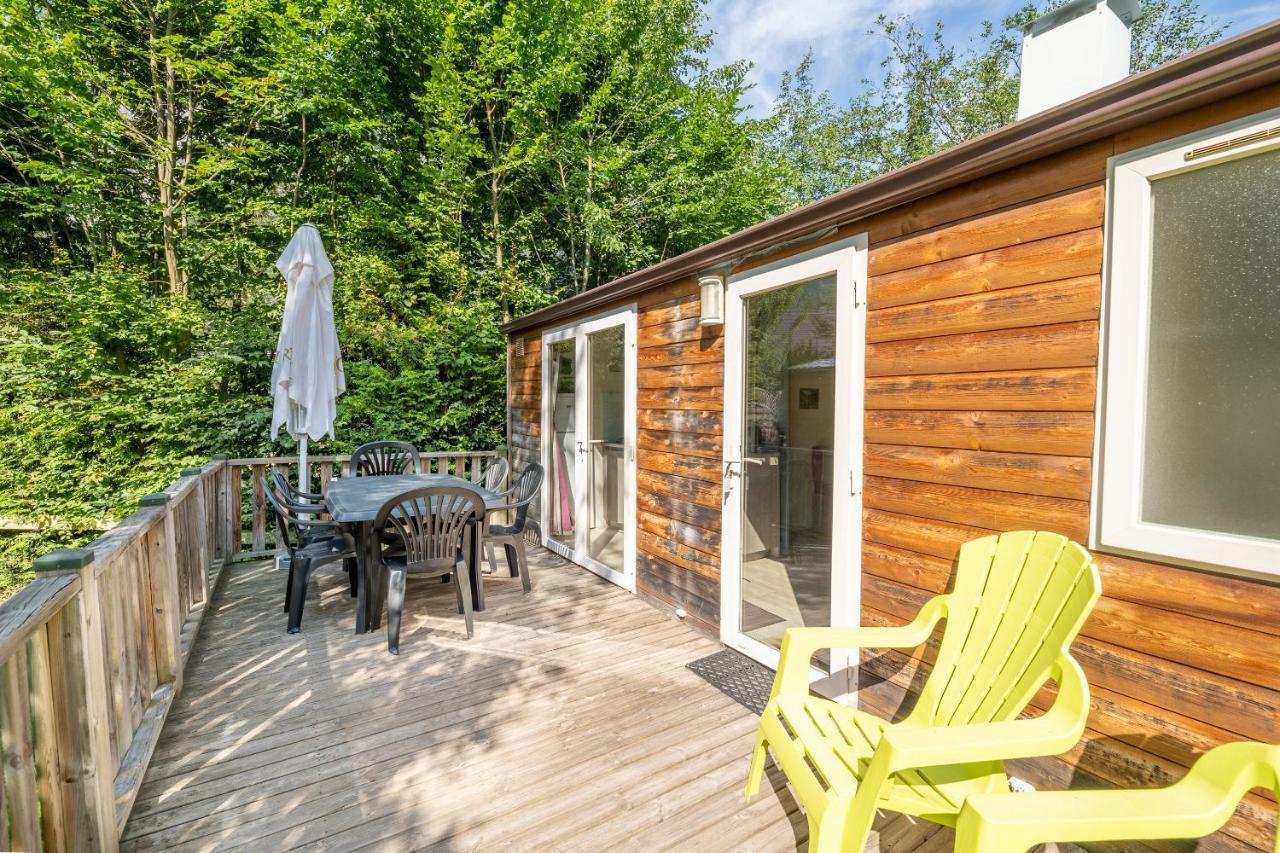 Camping Le Colporteur Hotel Le Bourg-dʼOisans Eksteriør billede