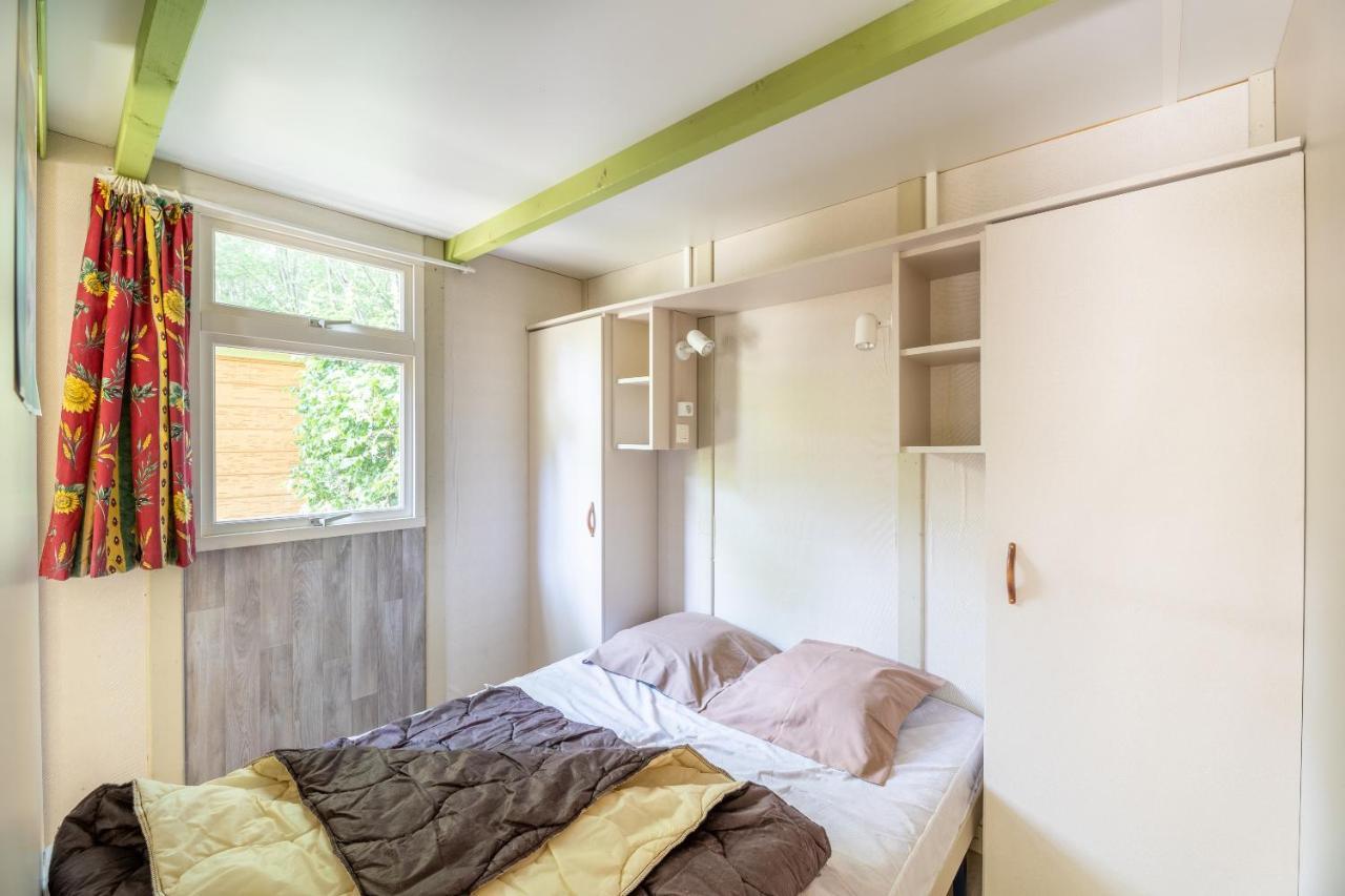 Camping Le Colporteur Hotel Le Bourg-dʼOisans Eksteriør billede