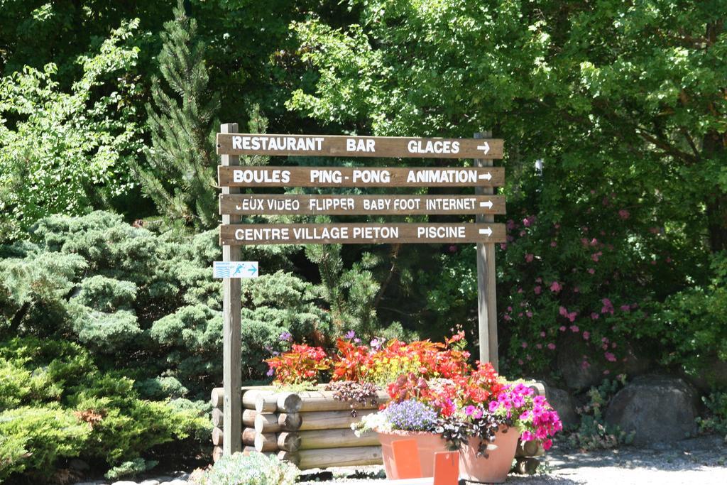 Camping Le Colporteur Hotel Le Bourg-dʼOisans Eksteriør billede