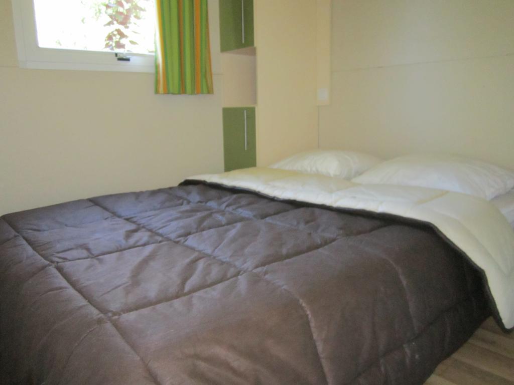Camping Le Colporteur Hotel Le Bourg-dʼOisans Eksteriør billede